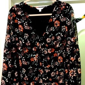 Polyester Time and True brand, size XL, new without tags, floral v neck blouse.